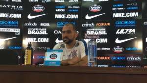 No Corinthians, Danilo promete trabalhar duro nas férias para estar 100% em 2018