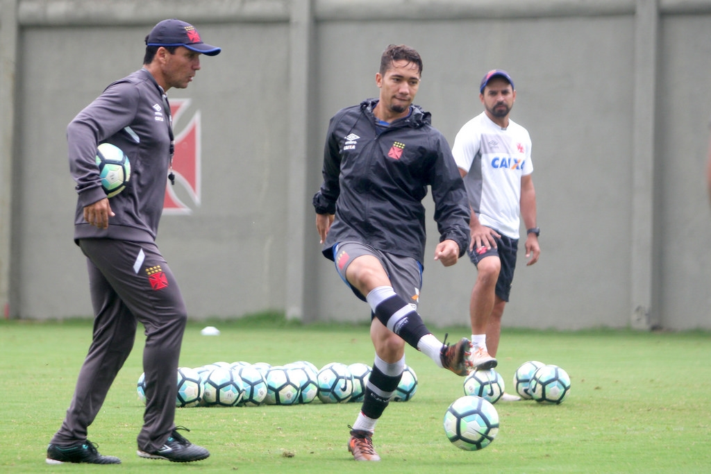 Vasco se prepara para enfrentar a Ponte Preta