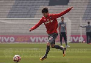 Atlético-PR entra em campo tentando 'sonhar com algo a mais' na última rodada