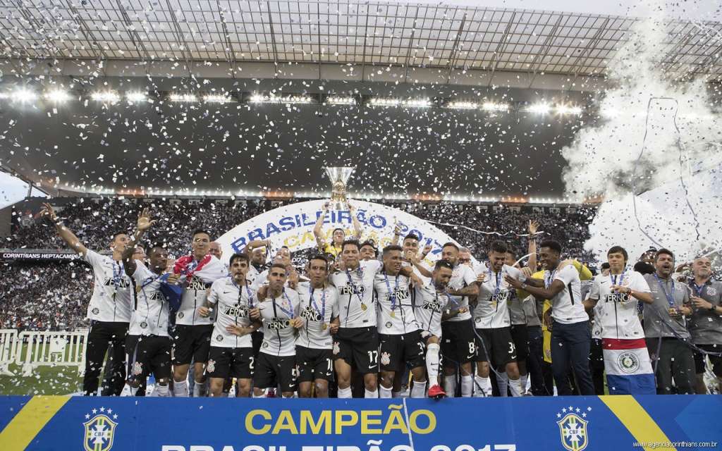 Corinthians levantou a taça do hepta e ainda levou mais de R$ 18 milhões em prêmio