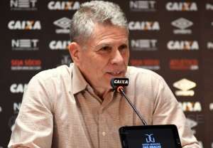 Na mira de times do Brasileirão, Autuori anuncia saída do Atlético-PR