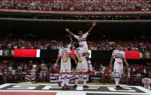 São Paulo supera marca de 1 mi de torcedores no ano e quebra recorde histórico