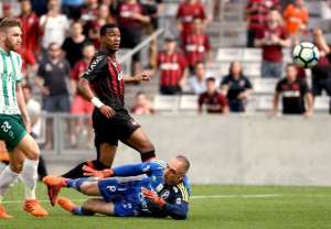 Palmeiras reconhece primeiro tempo 'sofrível' e 'apático' na derrota em Curitiba