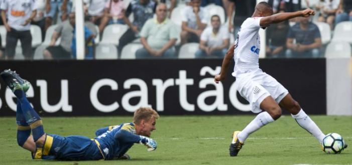 Copete fez o gol do Santos, que confirmou a queda do Avaí para a Série B