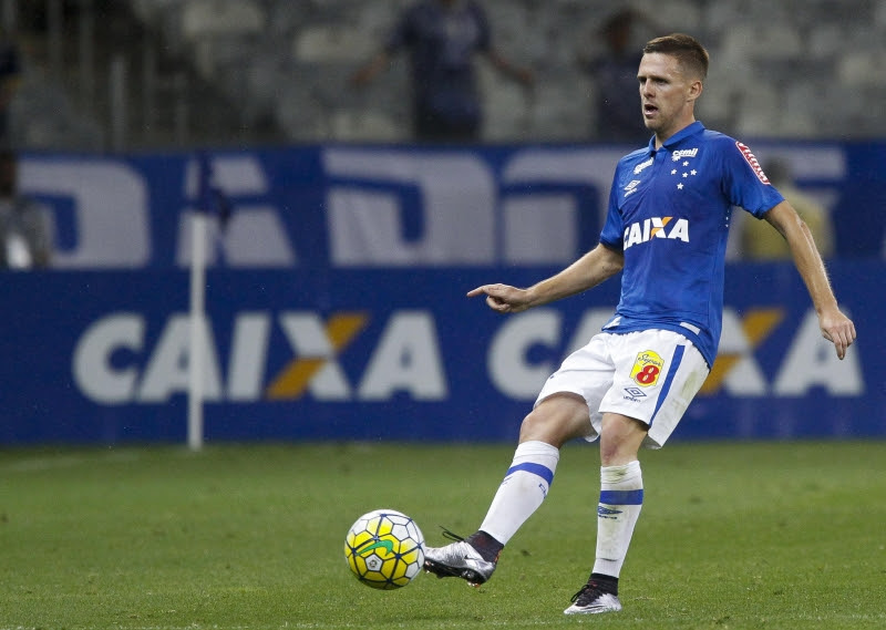 Com título da Copa do Brasil, Ezequiel avalia temporada no Cruzeiro