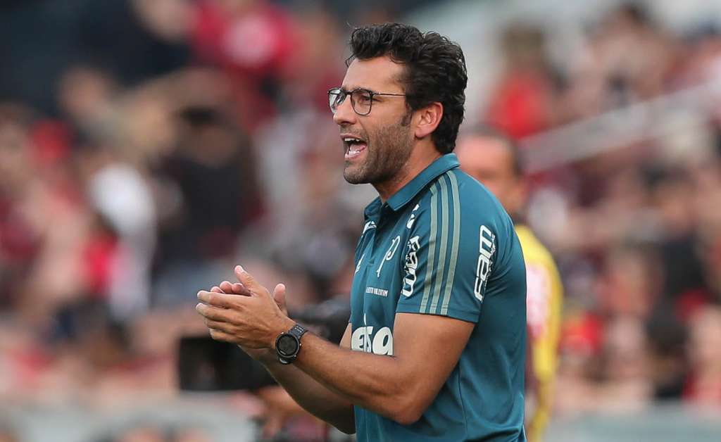 Alberto Valentim pode permanecer no Palmeiras