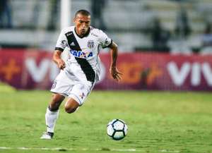 Bahia confirma rumores e acerta com lateral da Ponte Preta por uma temporada