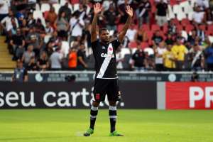 Vasco busca acordo para contar com dupla do São Paulo em 2018