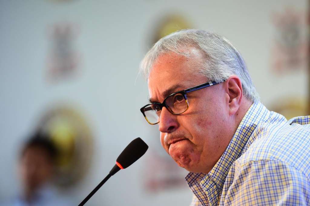 Presidente vê Corinthians perto de fechar com Renê Júnior e descarta Júnior Dutra