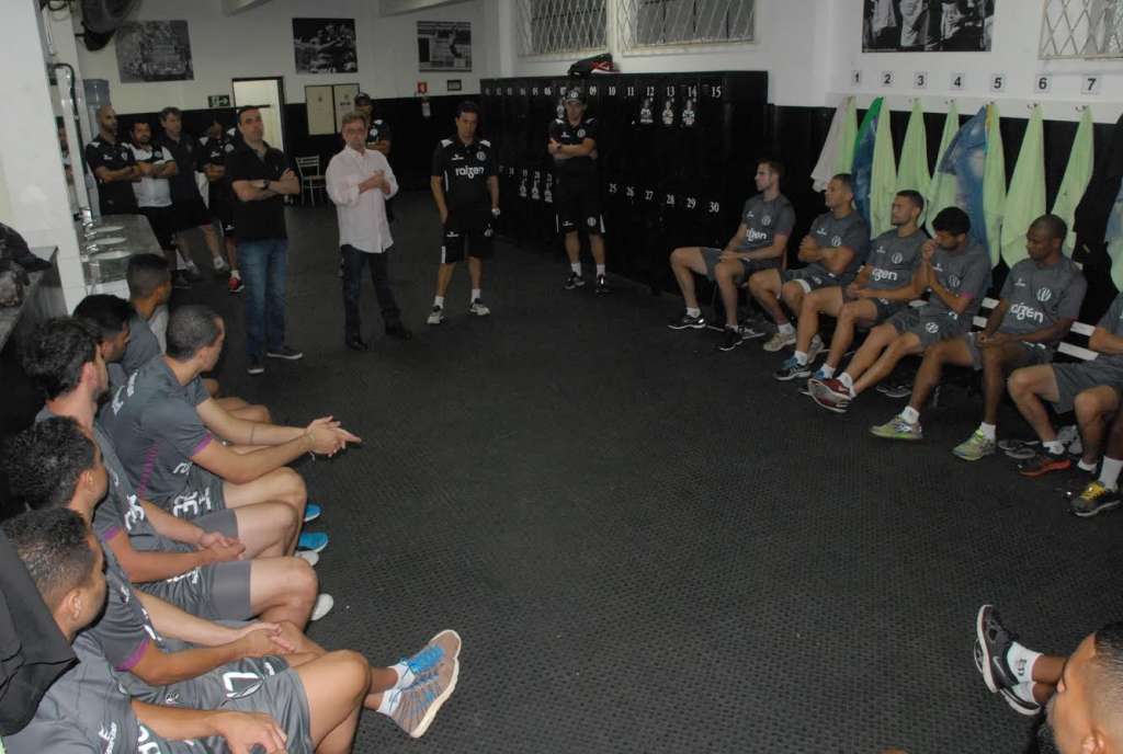 Elenco se apresenta e inicia a pré-temporada 2018