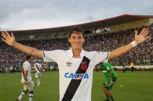 Prata da casa, Mateus Vital acredita em boa campanha do Vasco na Libertadores