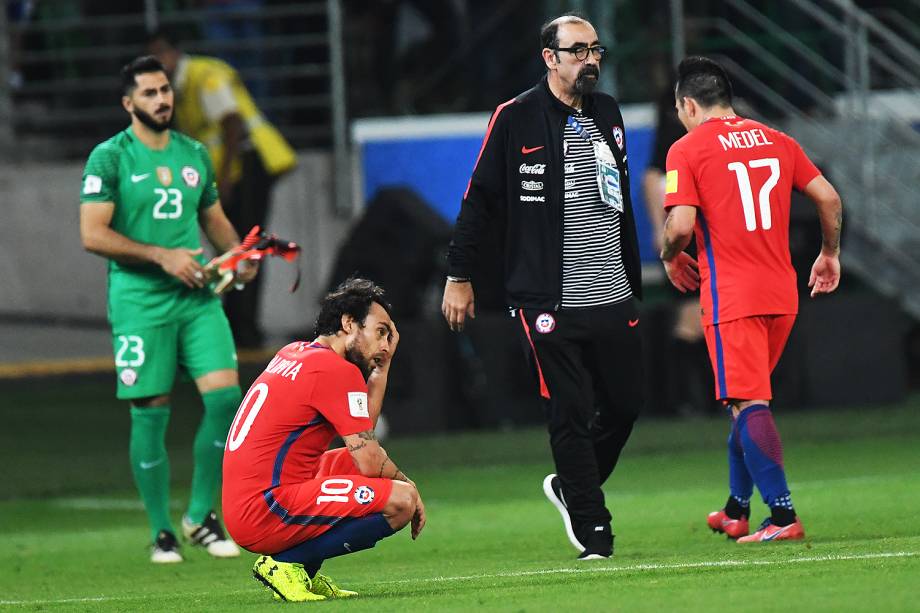 Valdivia chama Pizzi de ‘traidor’ por assumir Arábia: ‘Nos deixou fora da Copa’