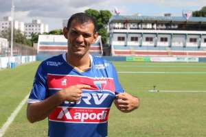 Fortaleza anuncia a renovação do zagueiro Adalberto para a Série B de 2018