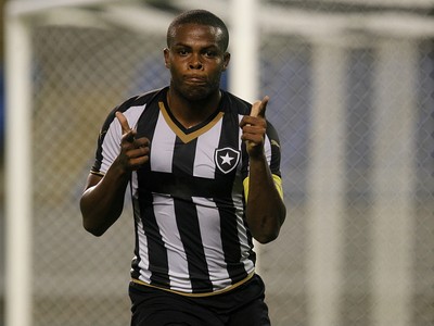 Goiano: Atlético-GO está perto de acertar com meia e atacante do Botafogo