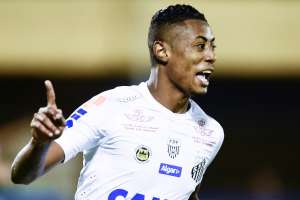 Bruno Henrique diz que Santos foi ao limite em 2017 e fala de Lucas Lima: 