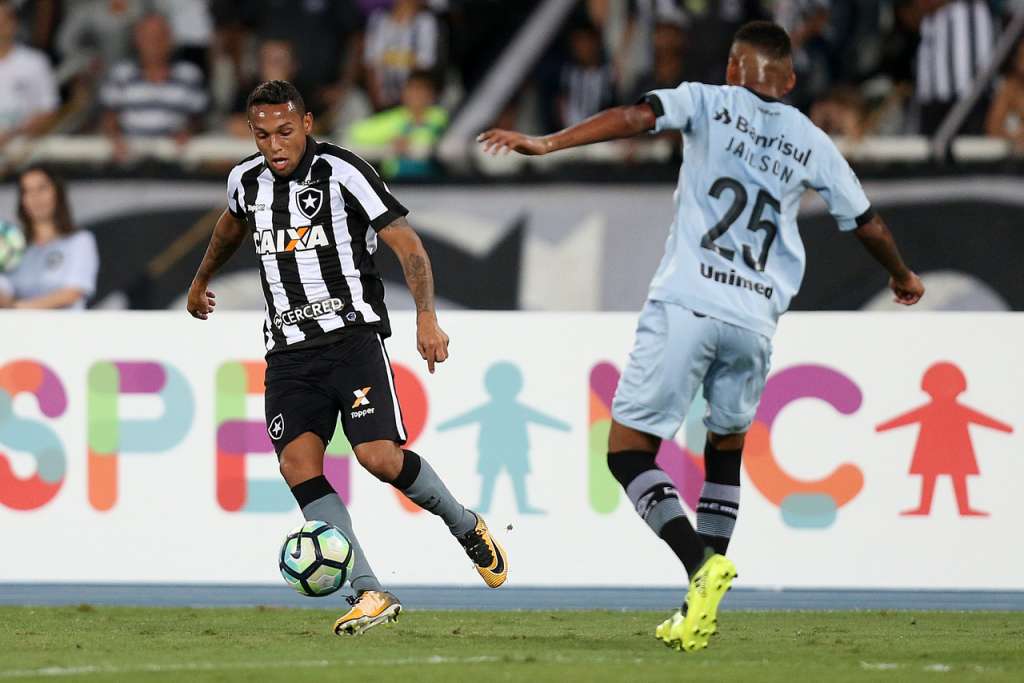 Gilson não vai renovar com o Botafogo e pode retornar para a Ponte Preta