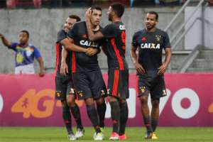 No Sport, 'ídolo' do Corinthians está perto de fechar com São Paulo