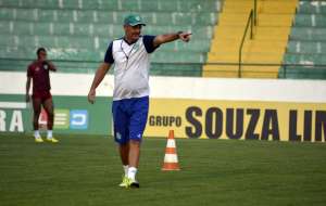 Drummond diz que Lisca está a 'detalhes' do Criciúma e prevê anúncio na segunda