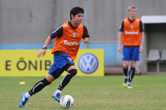 Paulista A2: Ex-Grêmio e Palmeiras, Rondinelly entra na mira do Guarani para 2018