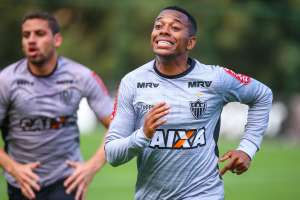 Peres diz que acusação contra Robinho pode afetar negociação com Santos