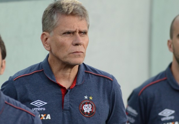 Descartado pelo Fluminense por alto custo, Paulo Autuori é procurado pelo Sport