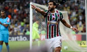 Henrique Dourado recebe sondagens e pode deixar o Fluminense