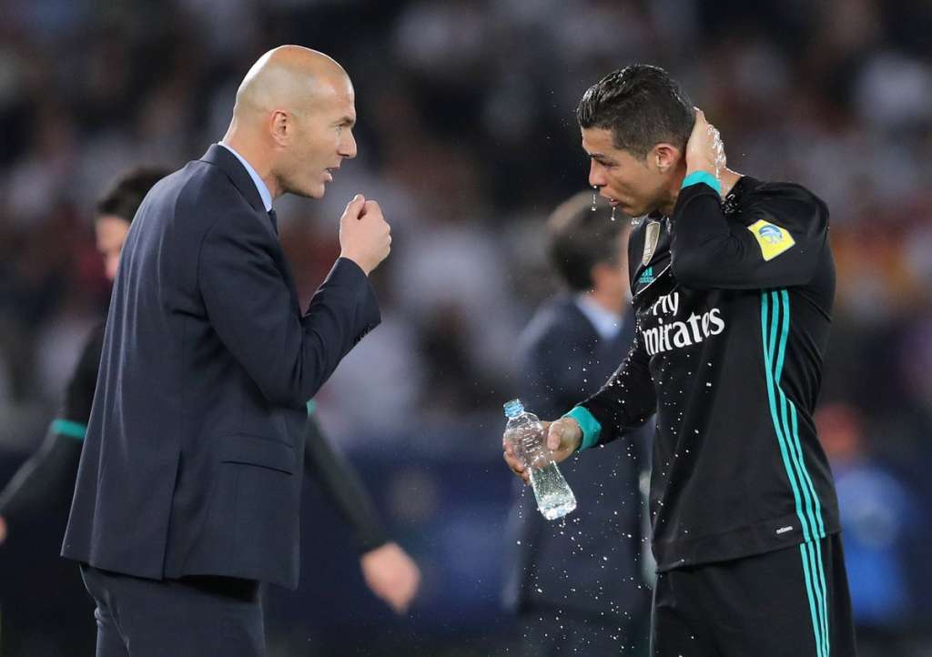 Zidane não concorda com árbitro de vídeo