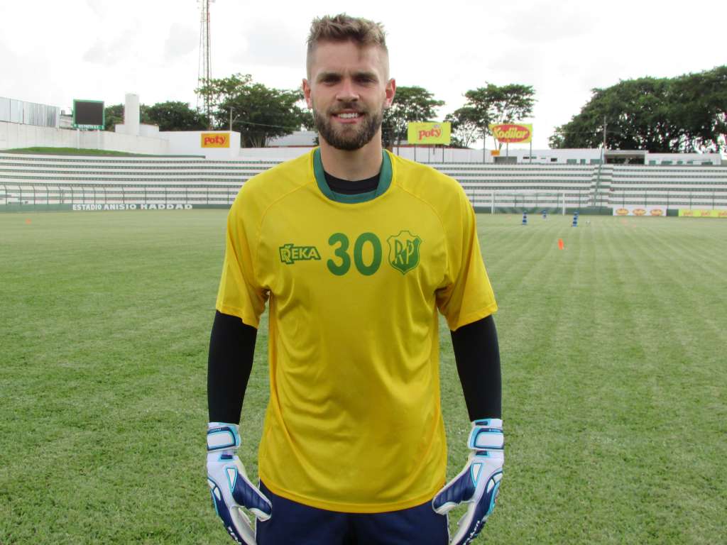 A nova aquisição do time rio-pretense é o goleiro Matheus Gutz, de 21 anos, que estava no elenco do Avai-SC (Foto: Muller Merlotto Silva)