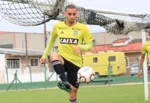 Paulistão: Santo André corre risco de perder volante para o Figueirense