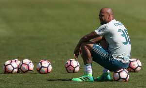 STJD aumenta suspensão de Felipe Melo e mantém as de Jô e Clayson