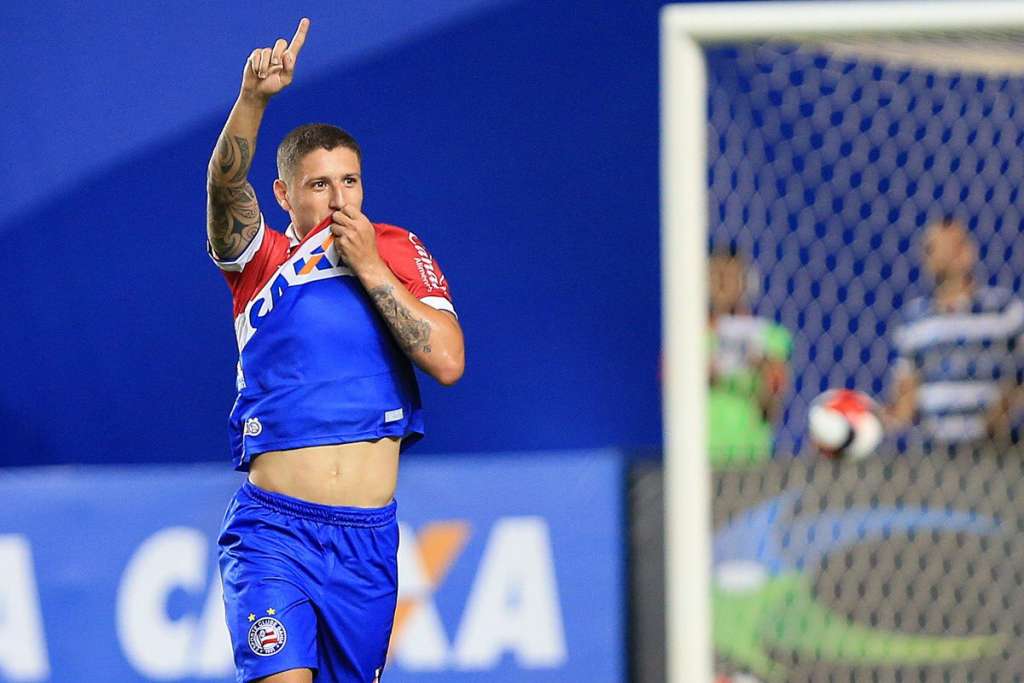 Presidente do Corinthians mostra pessimismo em acerto com Zé Rafael