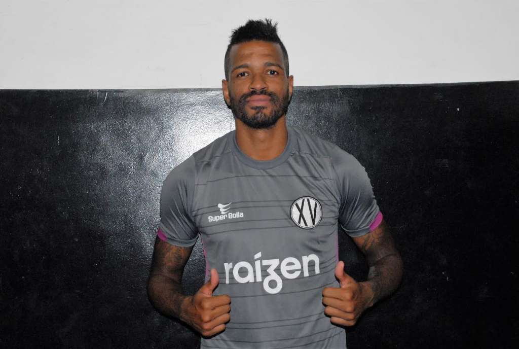 Guly se apresenta ao clube e inicia trabalhos