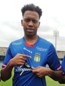 Paulistão: Zagueiro crê em participação de destaque do São Caetano