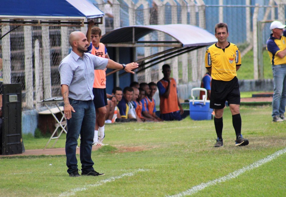 Paulista A2: Técnico do Votuporanguense elogia primeiro mês de trabalho