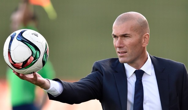 Espanhol: Zidane admite frustração após levar 3 a 0 do Barça: ‘É uma derrota que dói’