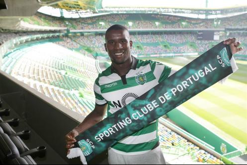 Douglas Teixeira não vingou com a camisa do Sporting