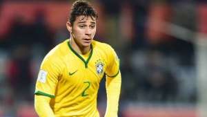 Bahia, Chapecoense e Atlético-PR tentam acerto com João Pedro