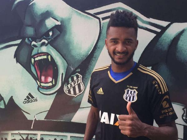 Artur disputou 11 jogos pela Ponte Preta em 2017