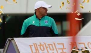 Brasileiro faz sucesso e depois de renovar seu contrato, volta para a Coreia