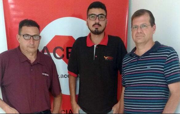 Luiz da Silva, Willian Cassiano Rabello e Paulo Renato Lilli fazem parte da equipe esportiva da Visão FM, de Mogi Mirim - Divulgação