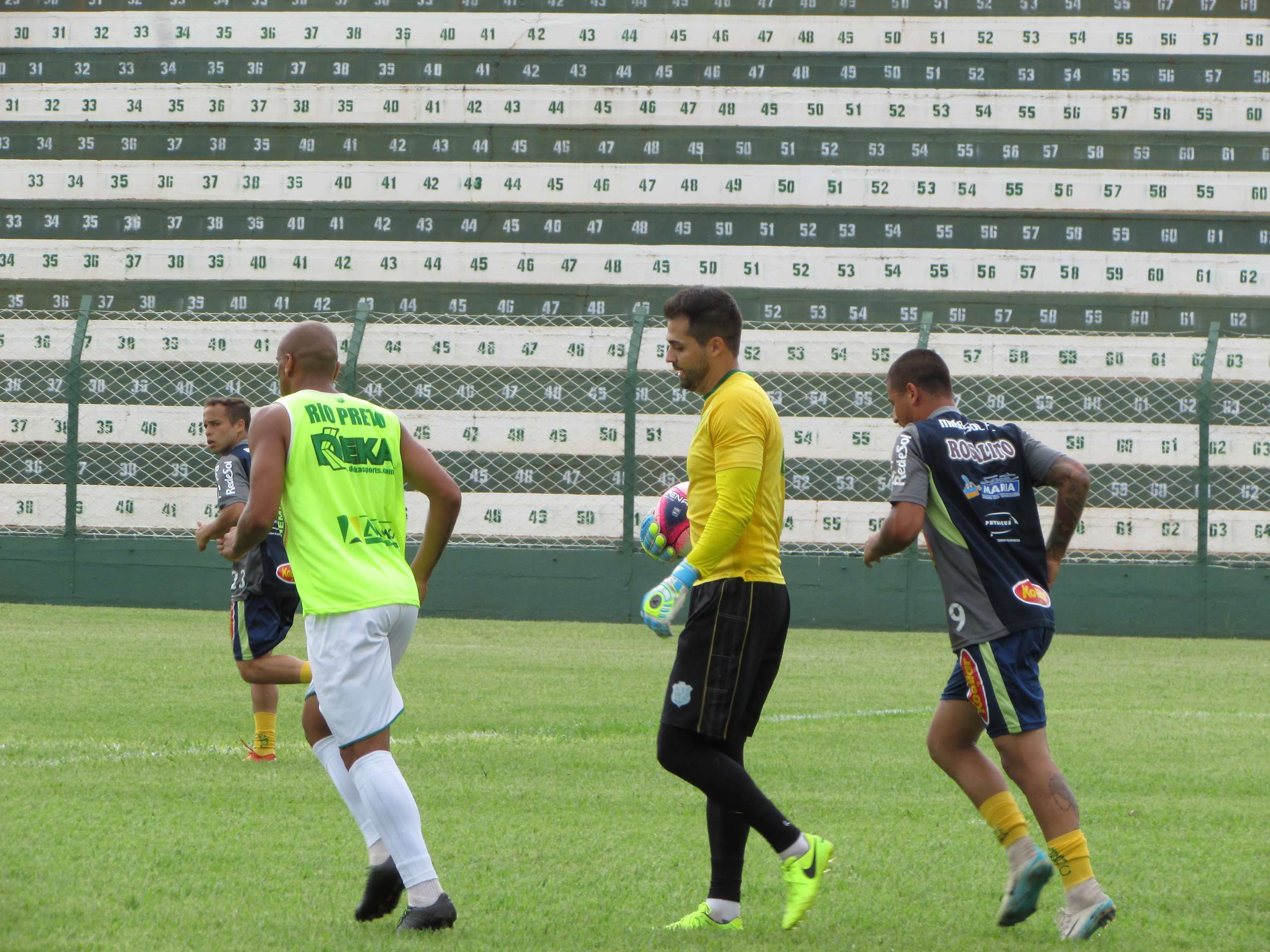 Paulista A3: Goleiro do Rio Preto elogia  preparação da equipe para o estadual