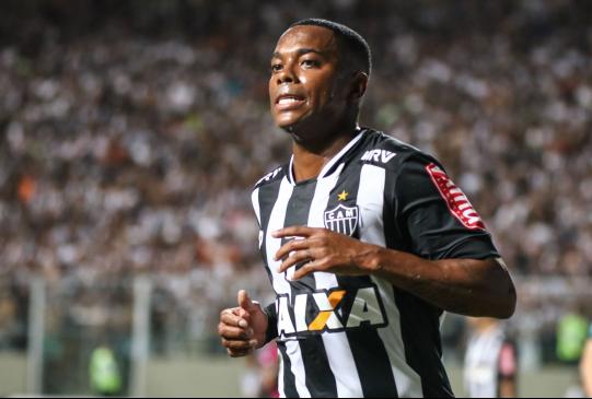 Robinho está sem clube desde que deixou o Galo