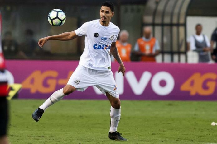 Lucas Veríssimo deve ir para o Spartak (Foto: Ivan Storti / Santos) 