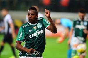 Barcelona deve pagar R$ 46 milhões por Mina, diz rádio espanhola