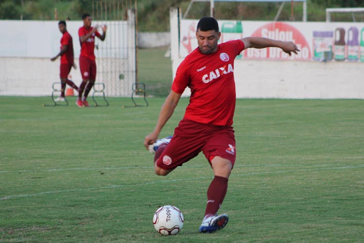 Paulista A2: Portuguesa oficializa Luciano Sorriso e Wiliam Batoré