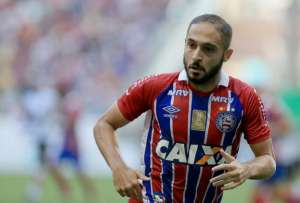 Em busca de meia, Santos tem interesse em Régis, do Bahia