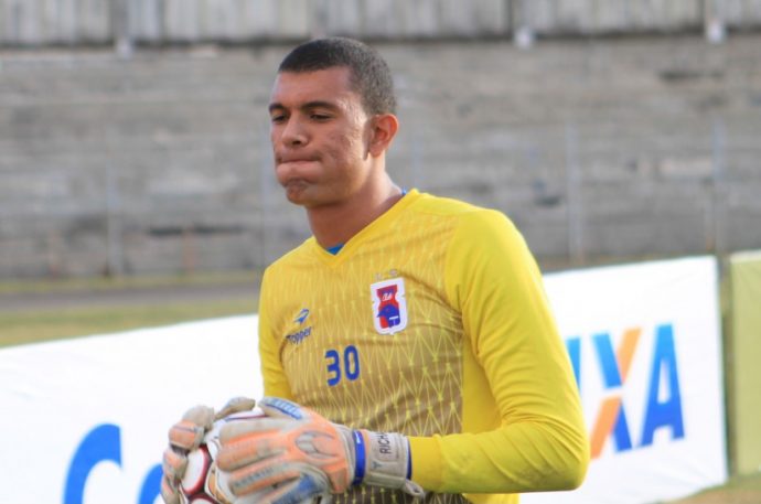 Paulista A3: Barretos anuncia a contratação de ex-goleiro do Paraná