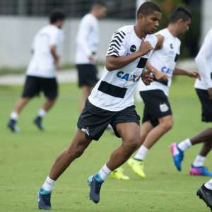 Paulistão: David Braz prevê Santos inteiro no início: 'Estamos treinando forte'