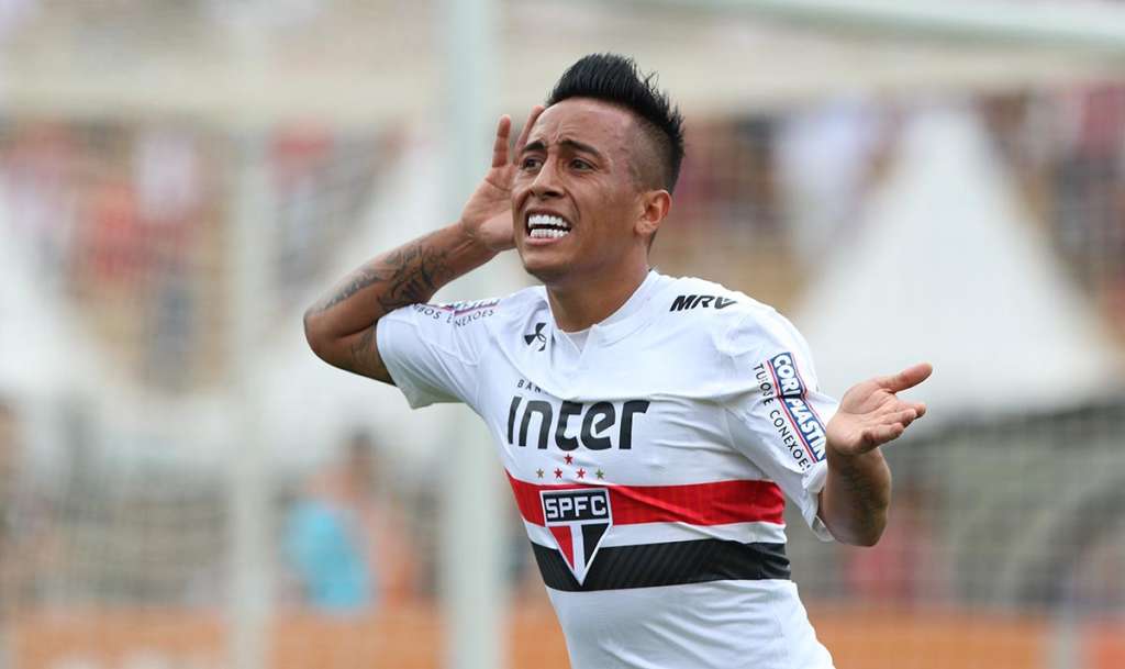 Após novo atraso de Cueva, diretoria do São Paulo promete agir rigor