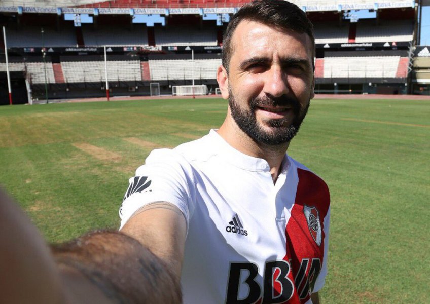 Pratto exalta Gallardo e define meta em chegada ao River: ‘Ganhar a Libertadores’